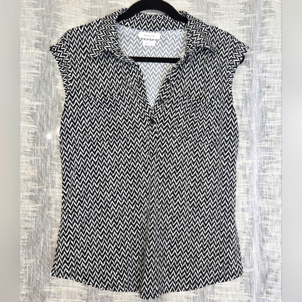 Van Heusen Black and White Women's Top M